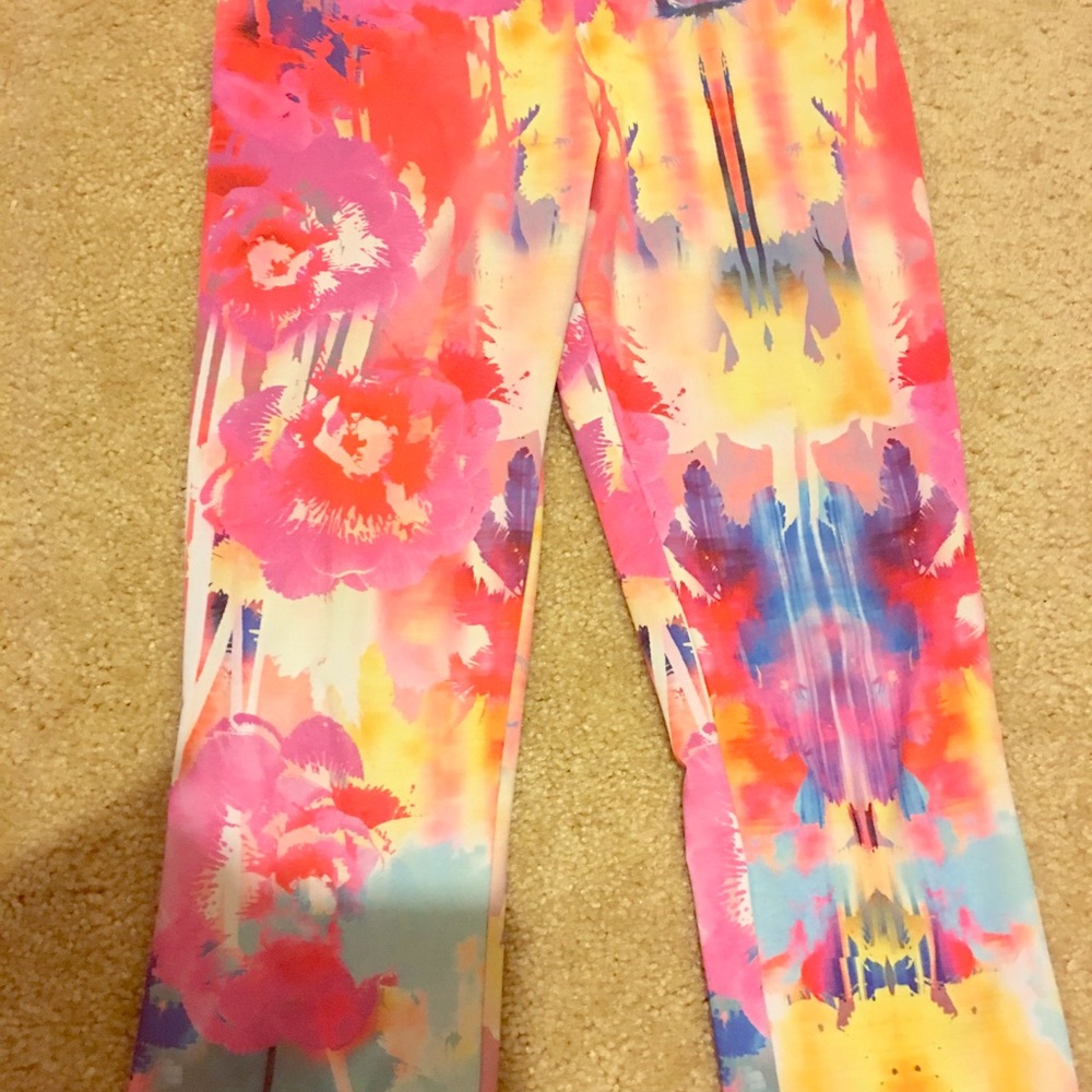 Gorgeous, Onzie hot yoga leggings.